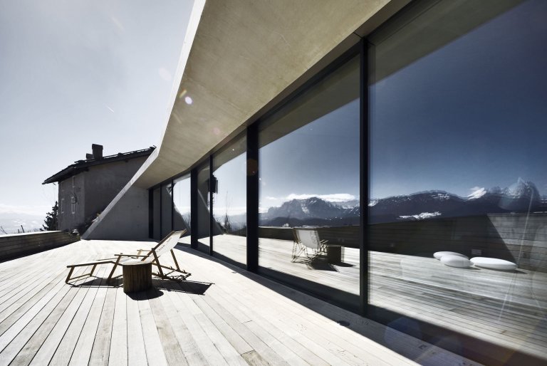 Revitalizace hospodářství a dostavba obytného prostoru