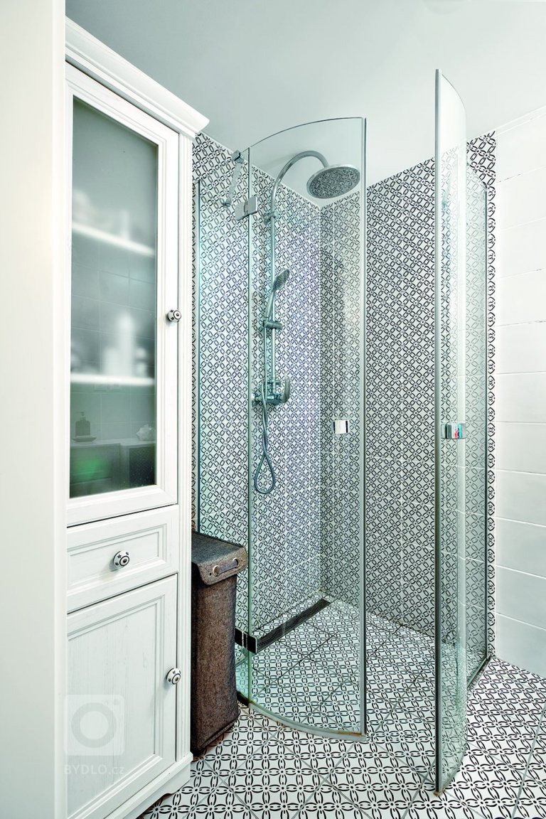 add picture to album