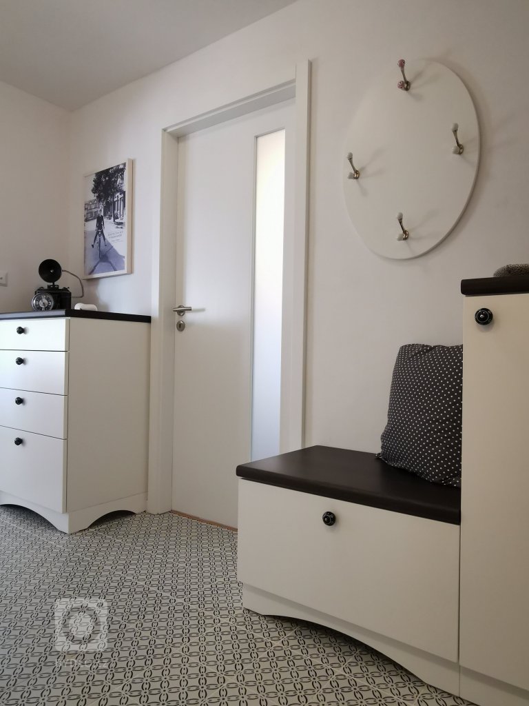 add picture to album