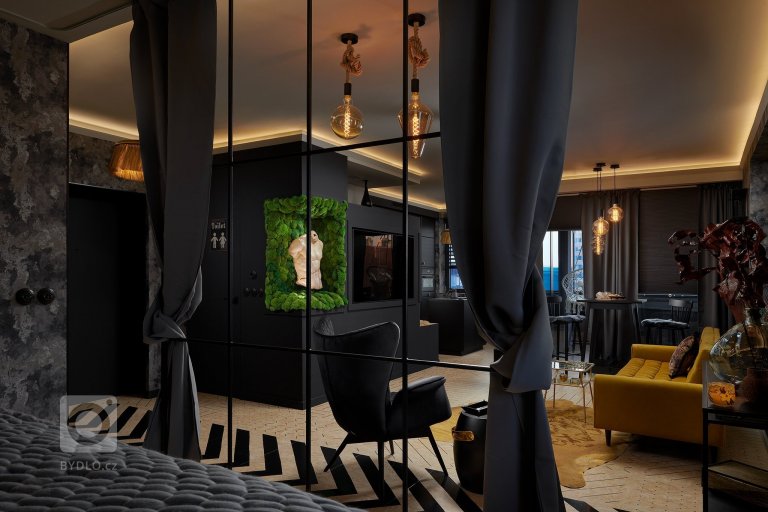 add picture to album