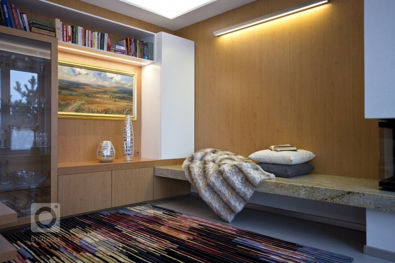 add picture to album