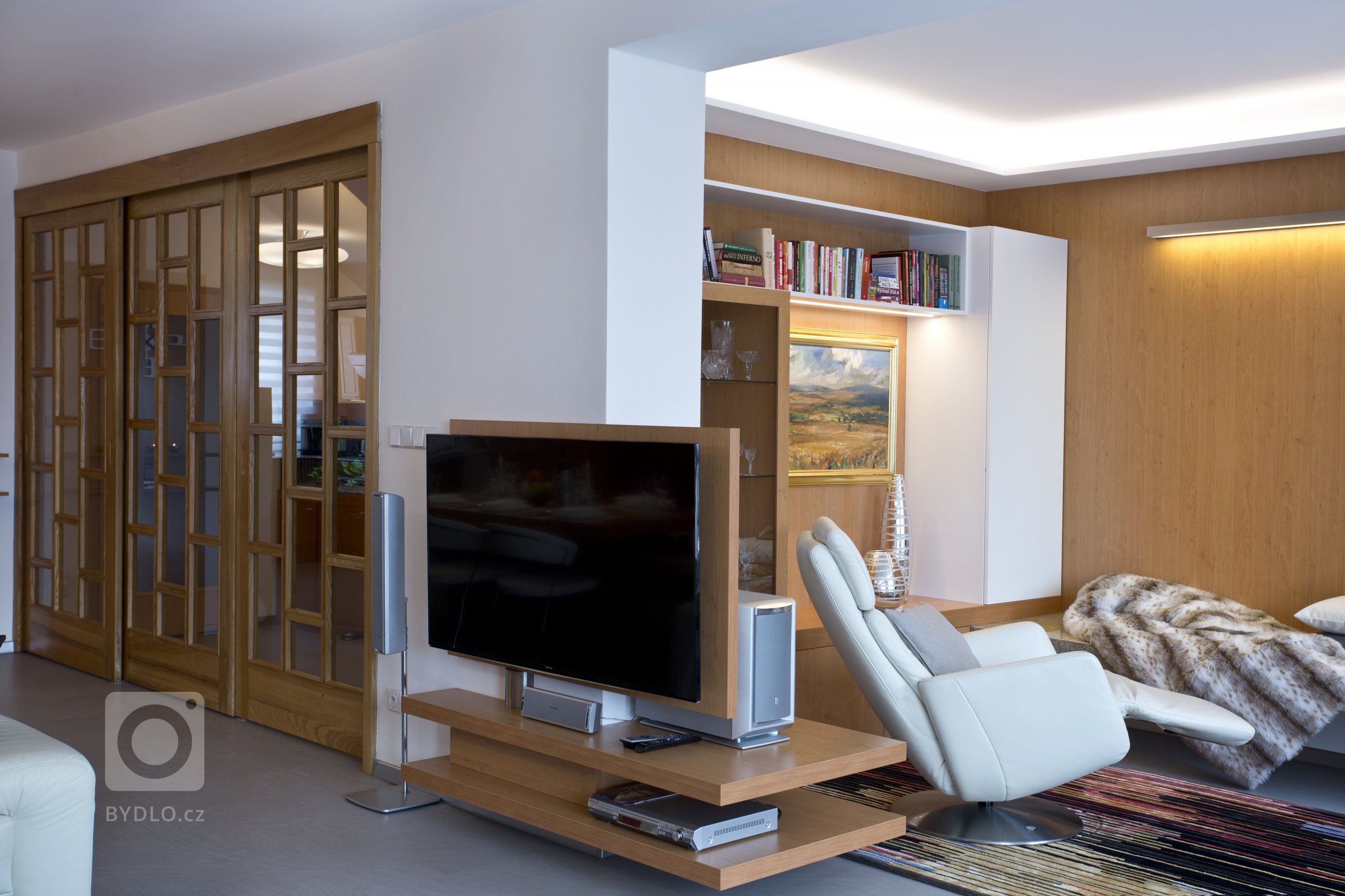 Když děti vylétnou z hnízda je čas na změnu, aneb &bdquo;kdy když ne teď&ldquo;. Tak bychom mohli charakterizovat radikální proměnu velkého obytného prostoru v…