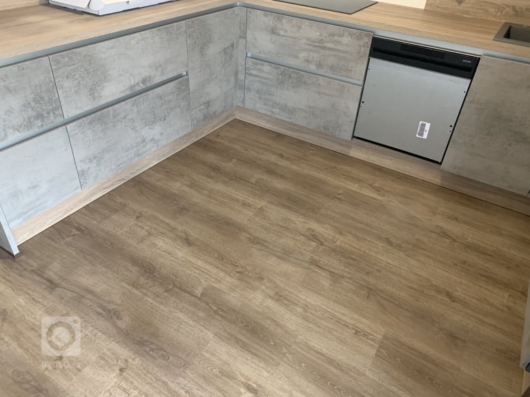 add picture to album