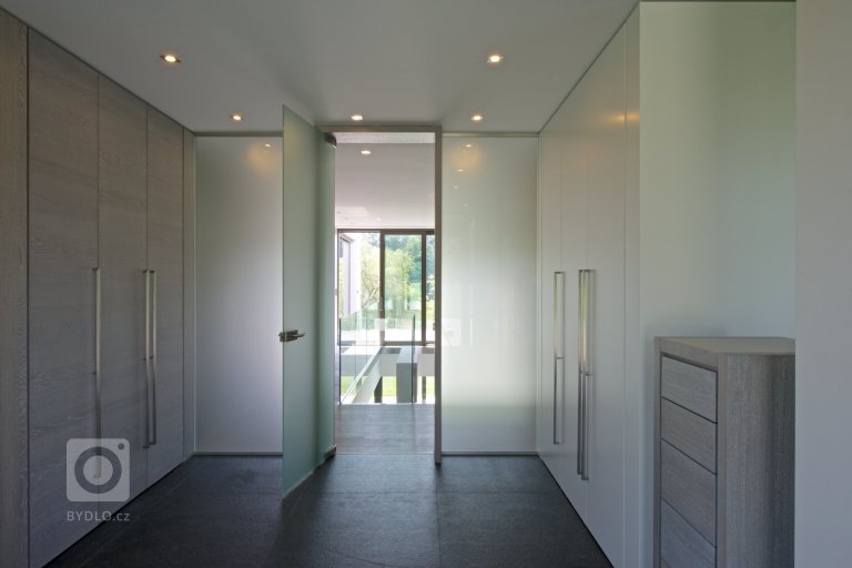 add picture to album