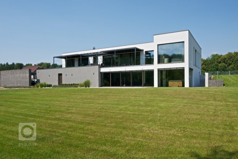 add picture to album