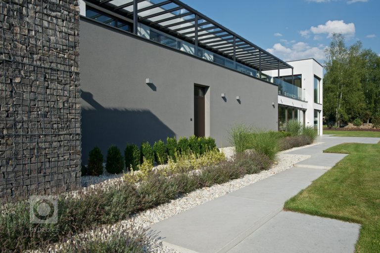 add picture to album