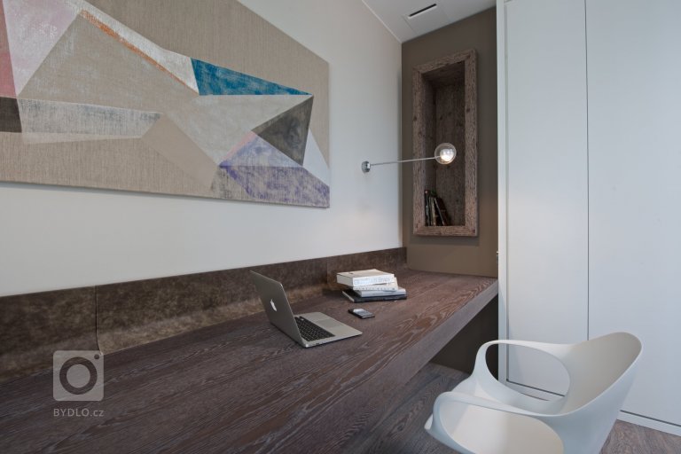 add picture to album