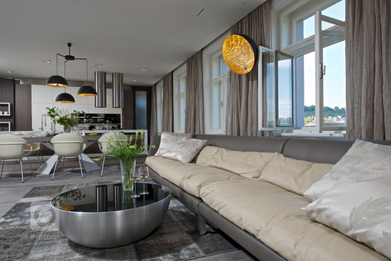 add picture to album