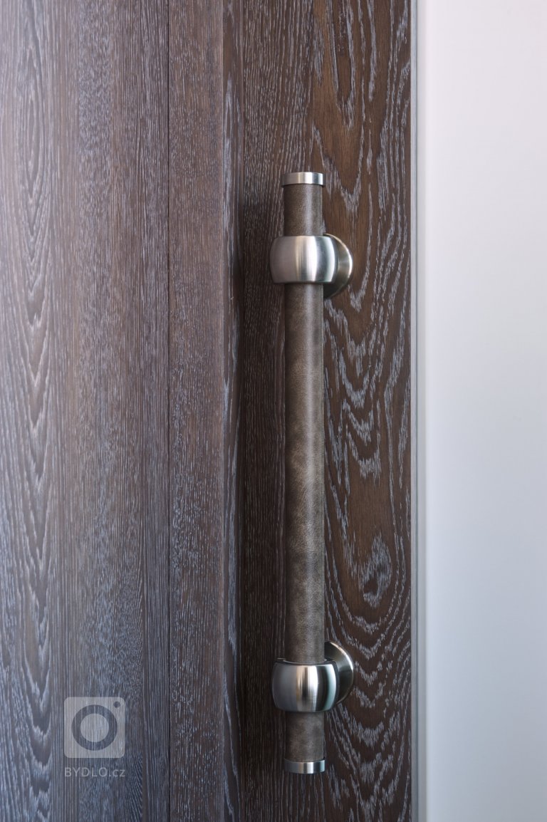 add picture to album