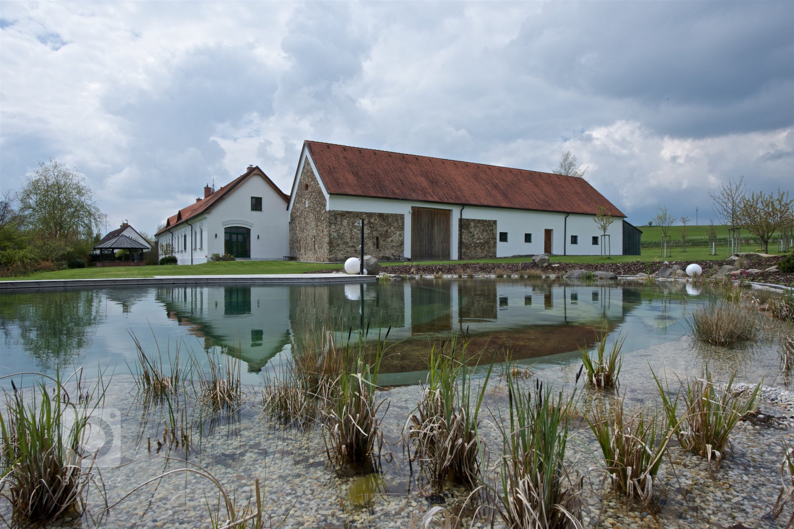Historie tohoto statku u Písku sahá hluboko do minulosti a je nádherným příkladem, jak lze pečovat o rodinnou tradici.&nbsp;Dnes už byste neuvěřili, že tohle…
