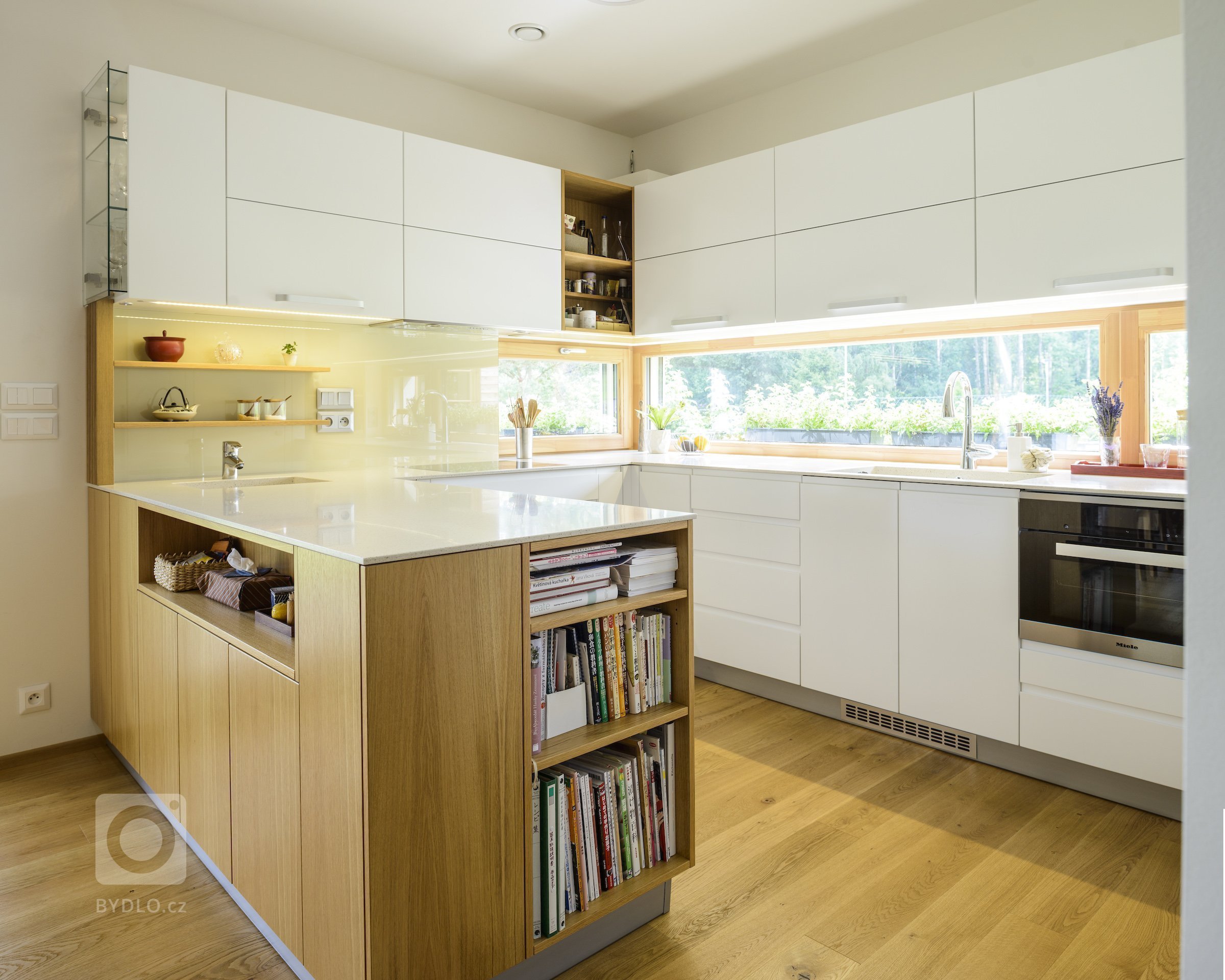 Koncepce rodinného domu s&nbsp;permakulturní zahradou pro japonsko-český manželský pár je vedena snahou o&nbsp;jednoduché, funkční a kultivované řešení, které…