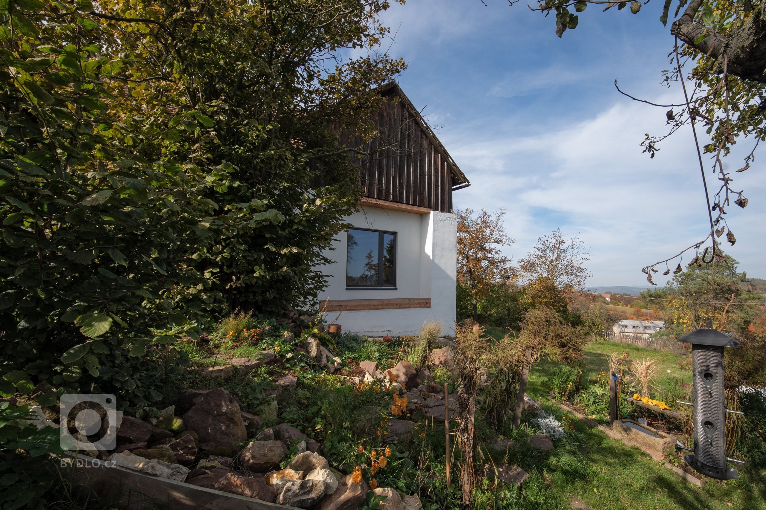 Stará usedlost v Oboře u Boskovic získá nastěhováním mladého páru nejen nové obyvatele, ale i novou náplň. Rekonstrukce stávající bytové jednotky se odkládá na…