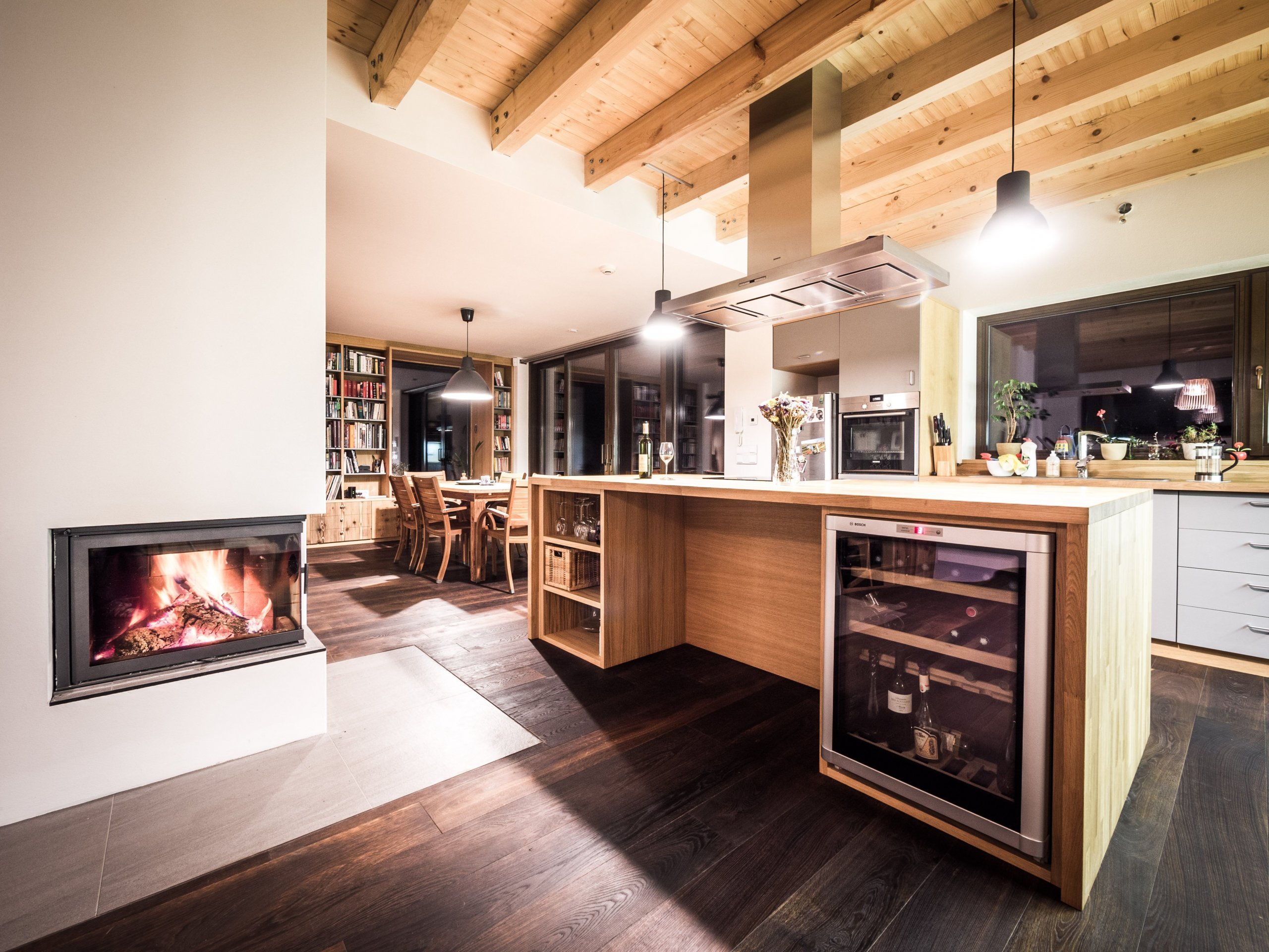 Nově postavený rodinný dům v obci Zdiby poblíž našeho hlavního města dostal díky koncepci veškerého vybavení do přírodních materiálů netradiční tvář. Byl to…