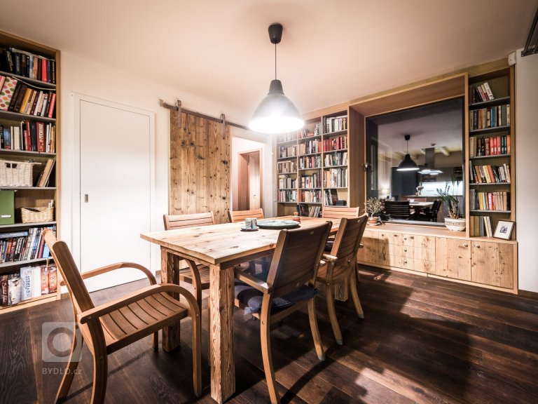 add picture to album