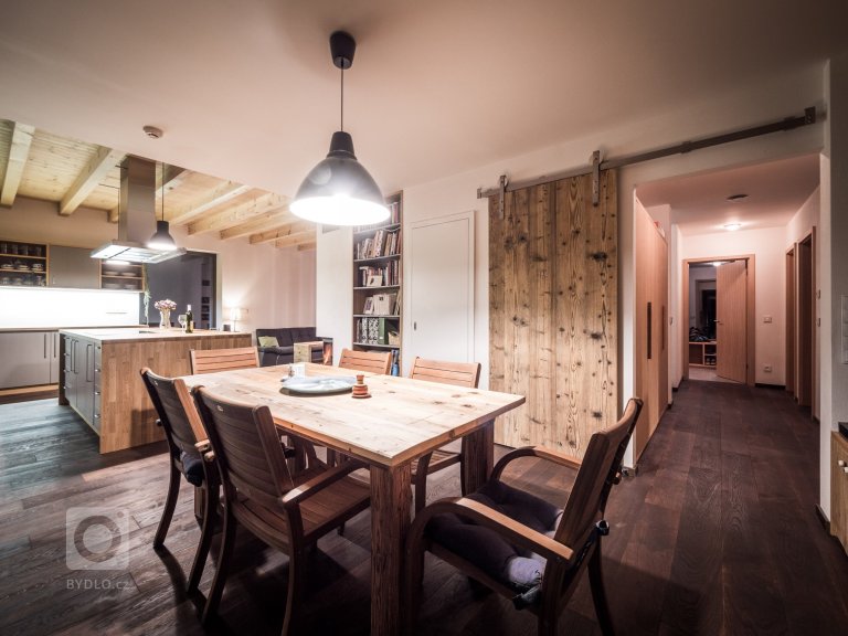 add picture to album