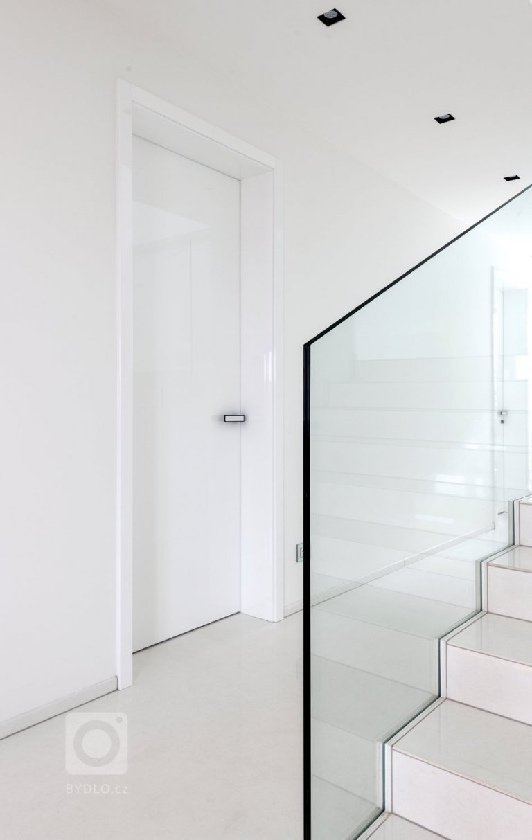 add picture to album