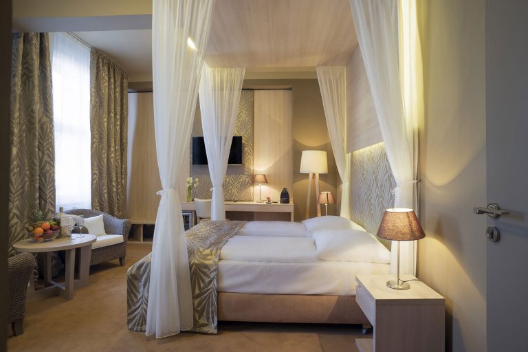 HOTEL KAMPA GARDEN POKOJE