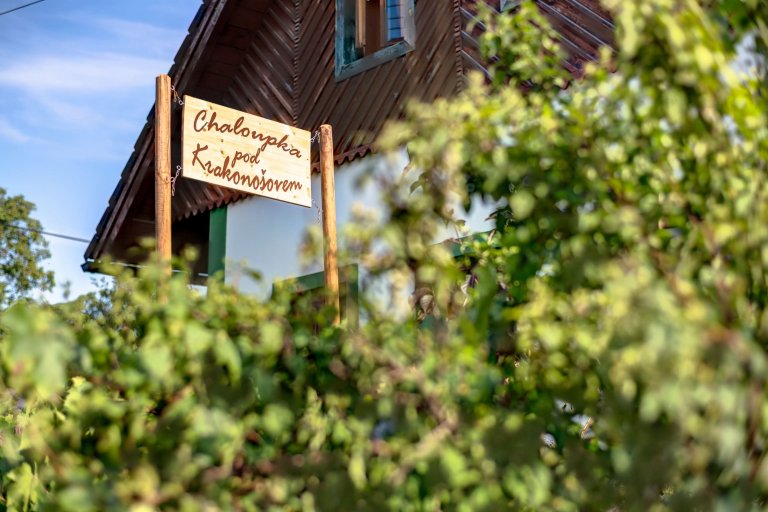 Malebná chaloupka pod Krakonošovem