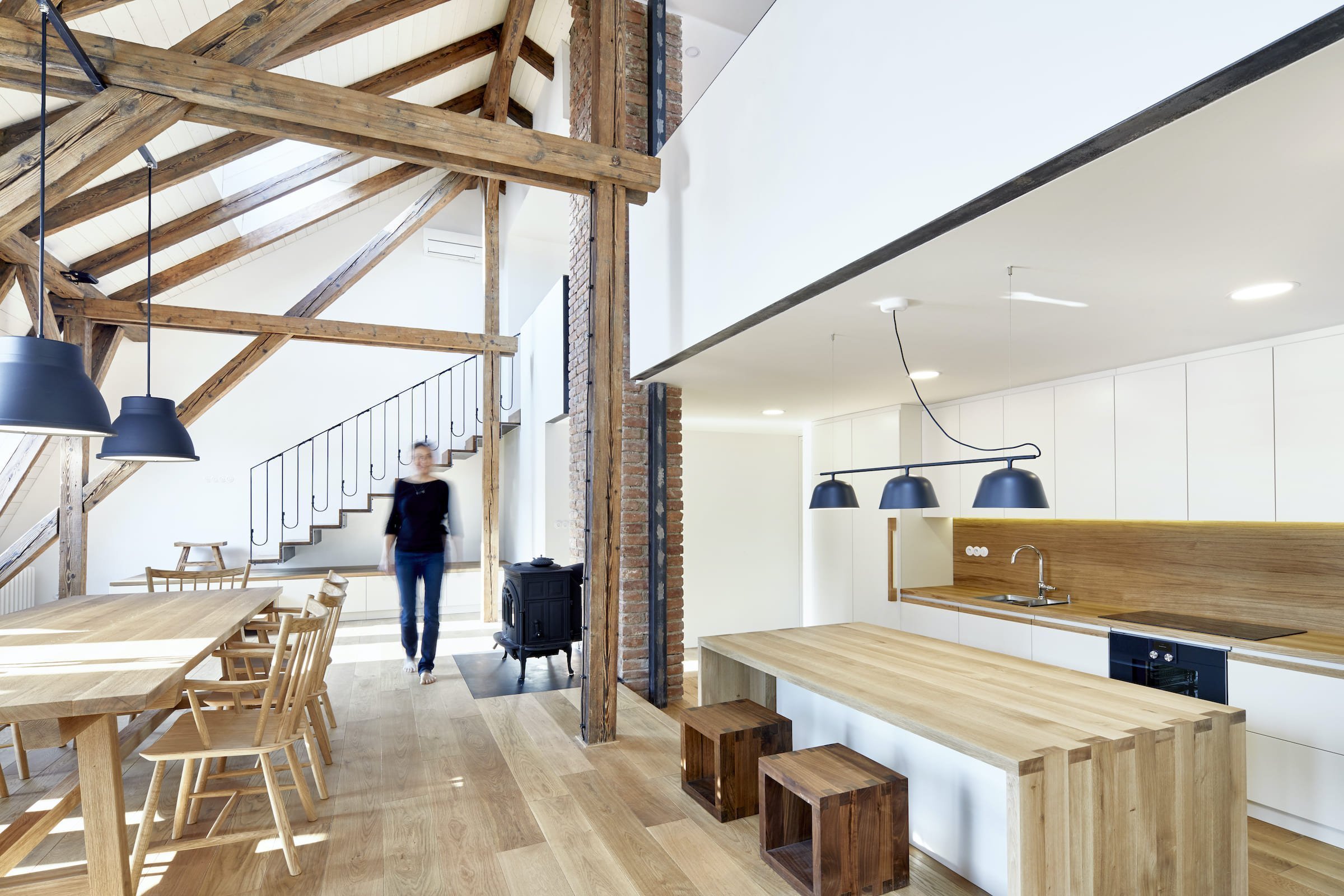 Originální podkrovní bydlení na Vinohradech