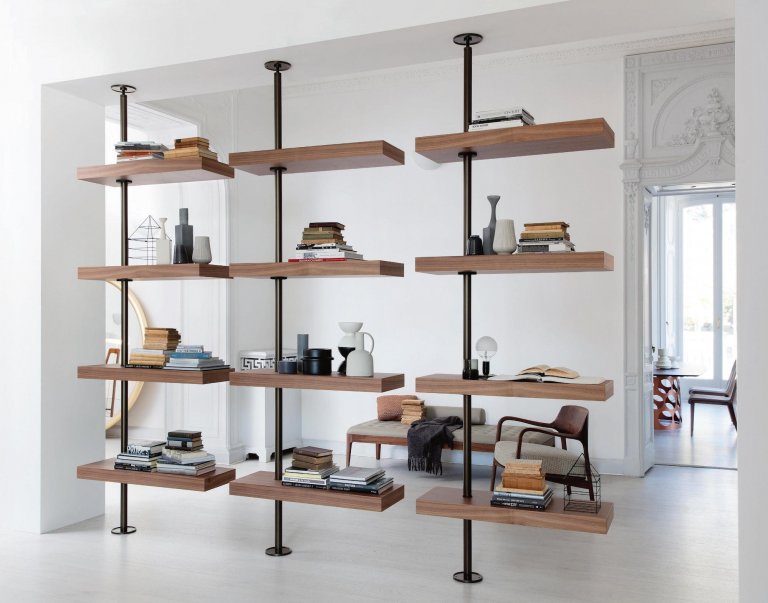 Police na knihy jako výstřelek designérů