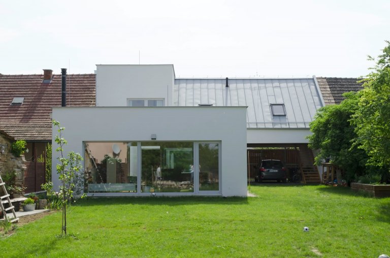 Rekonstrukce domu ve venkovské zástavbě
