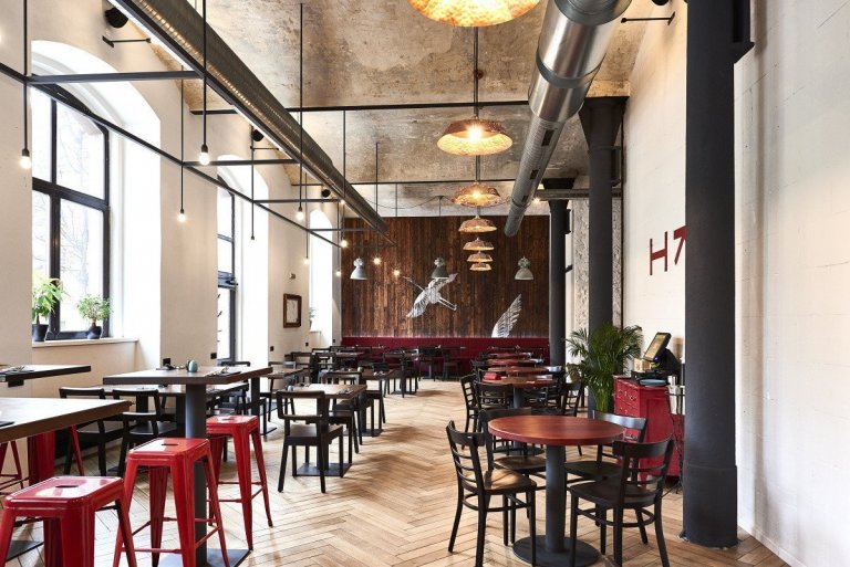 Hlavní prostor v restauraci Hong Kong
