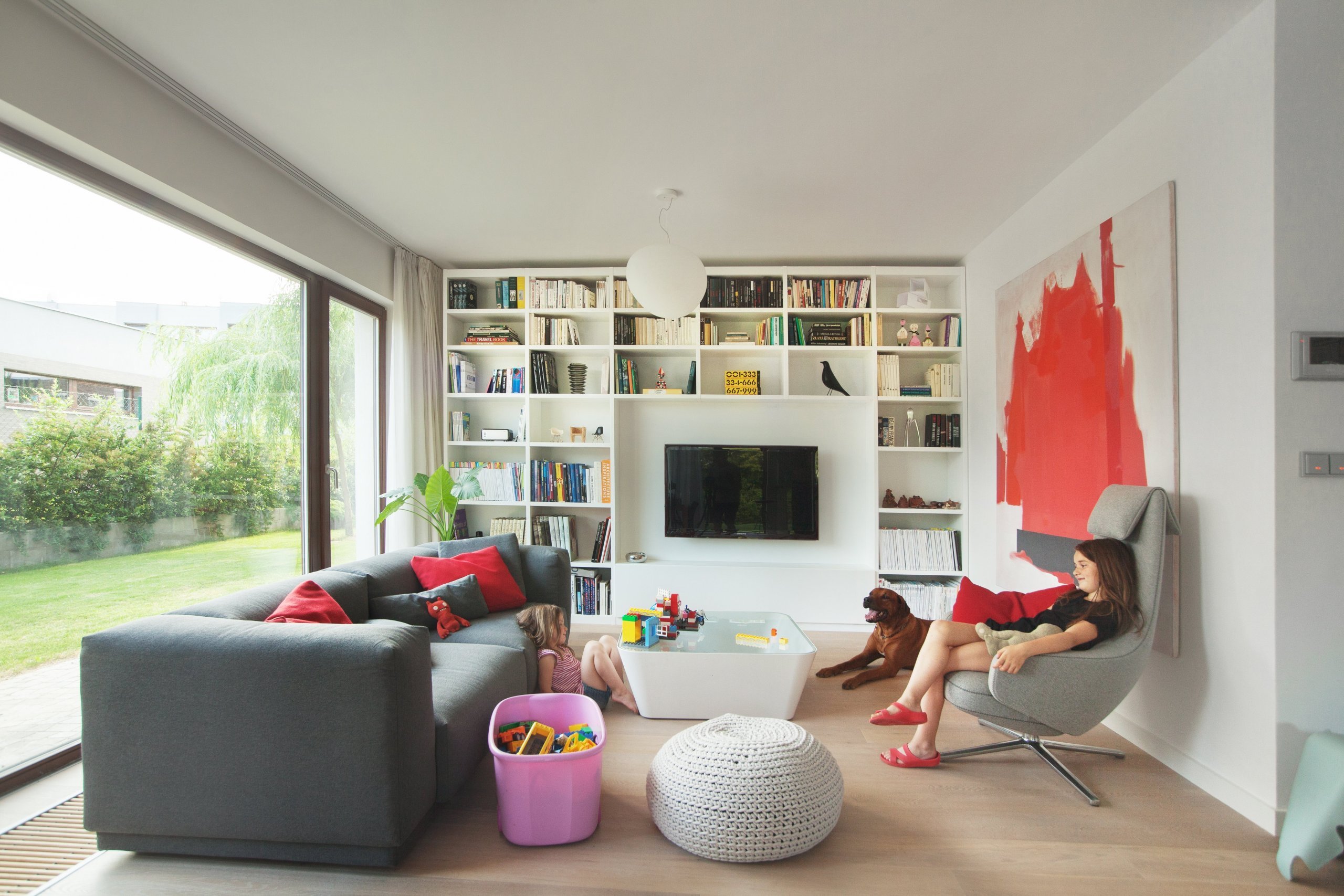 Původní vybavení novostavby z&nbsp;roku 2007 bylo nutné zásadně přehodnotit a navrhnout změny, které by lépe vyhovovaly požadavkům klienta na komfort a…