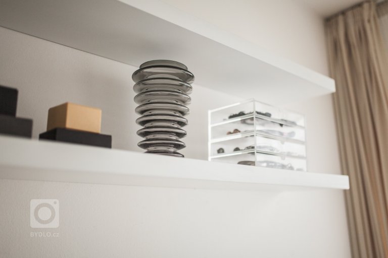 add picture to album