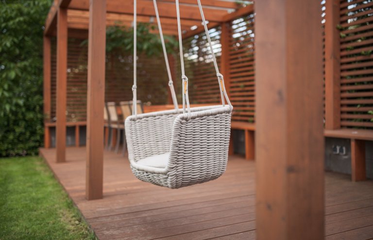 Původní vybavení novostavby z&nbsp;roku 2007 bylo nutné zásadně přehodnotit a navrhnout změny, které by lépe vyhovovaly požadavkům klienta na komfort a…