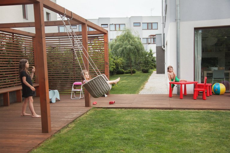 Původní vybavení novostavby z&nbsp;roku 2007 bylo nutné zásadně přehodnotit a navrhnout změny, které by lépe vyhovovaly požadavkům klienta na komfort a…