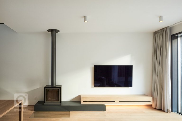 add picture to album