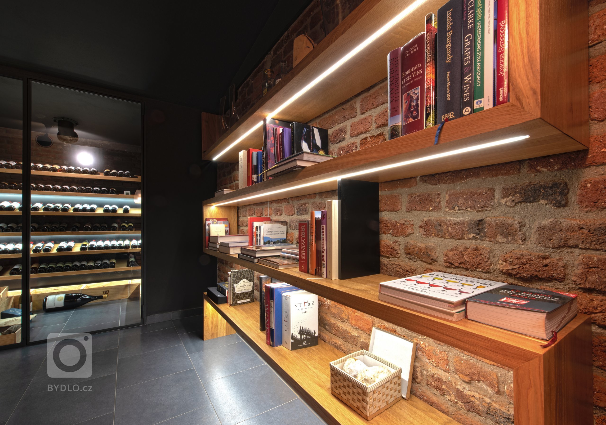About project:

Wine Society invites the costumer to the deep senses of the wine. The space follows the desire of the excellency and welcome each wine lover to…