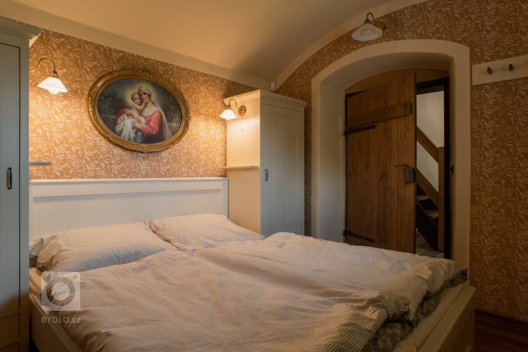 add picture to album