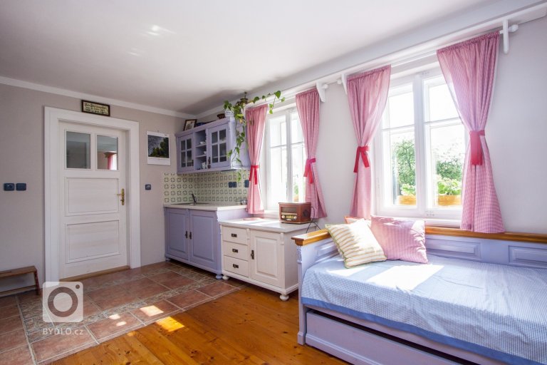 add picture to album