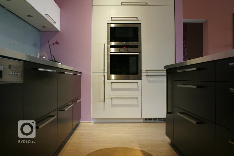 add picture to album