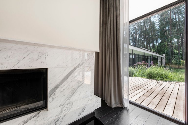 Dům s unikátním přemostěním „Bridge house“