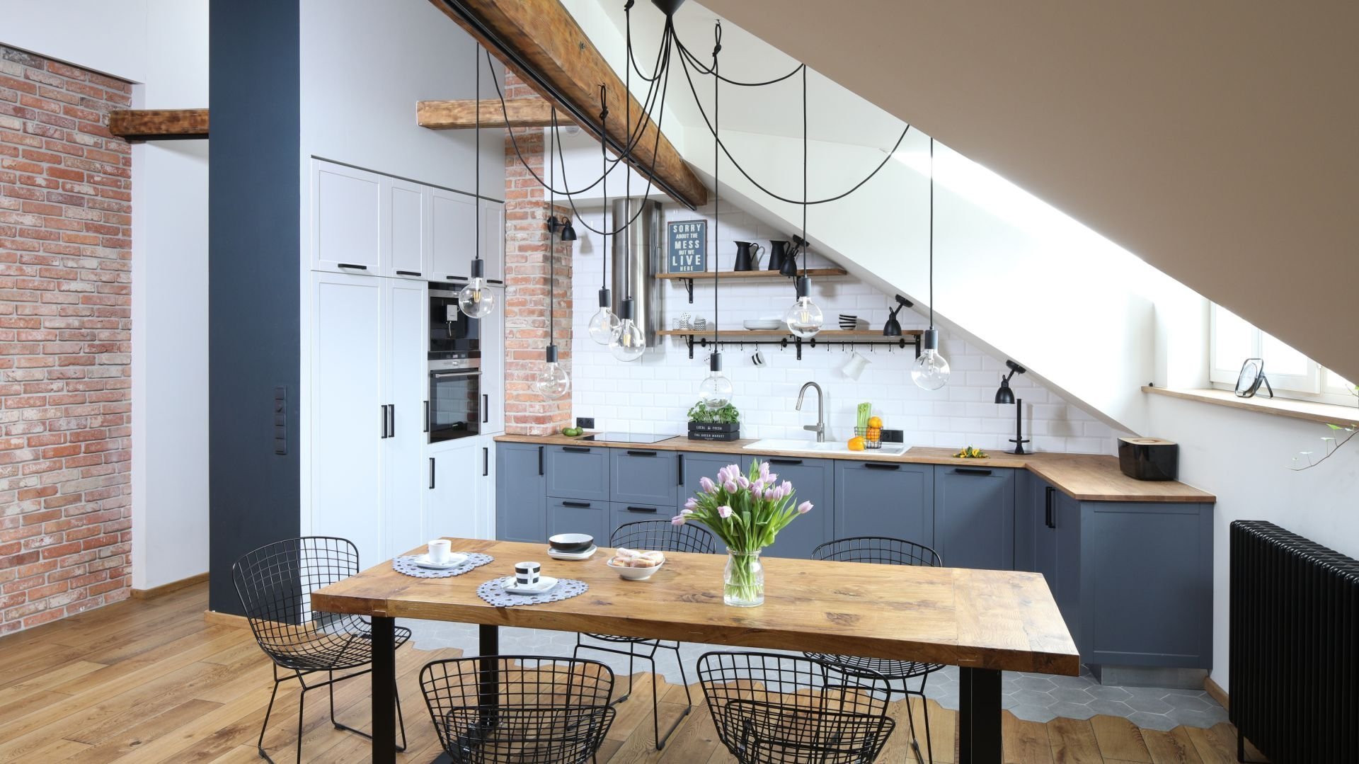 Krásný byt v historickém činžovním domě