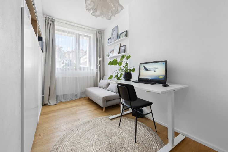 V rámci mého posledního fotografačního projektu jsem měl možnost zachytit interiér, který byl navržen s cílem vytvořit vzdušný a moderní prostor v…