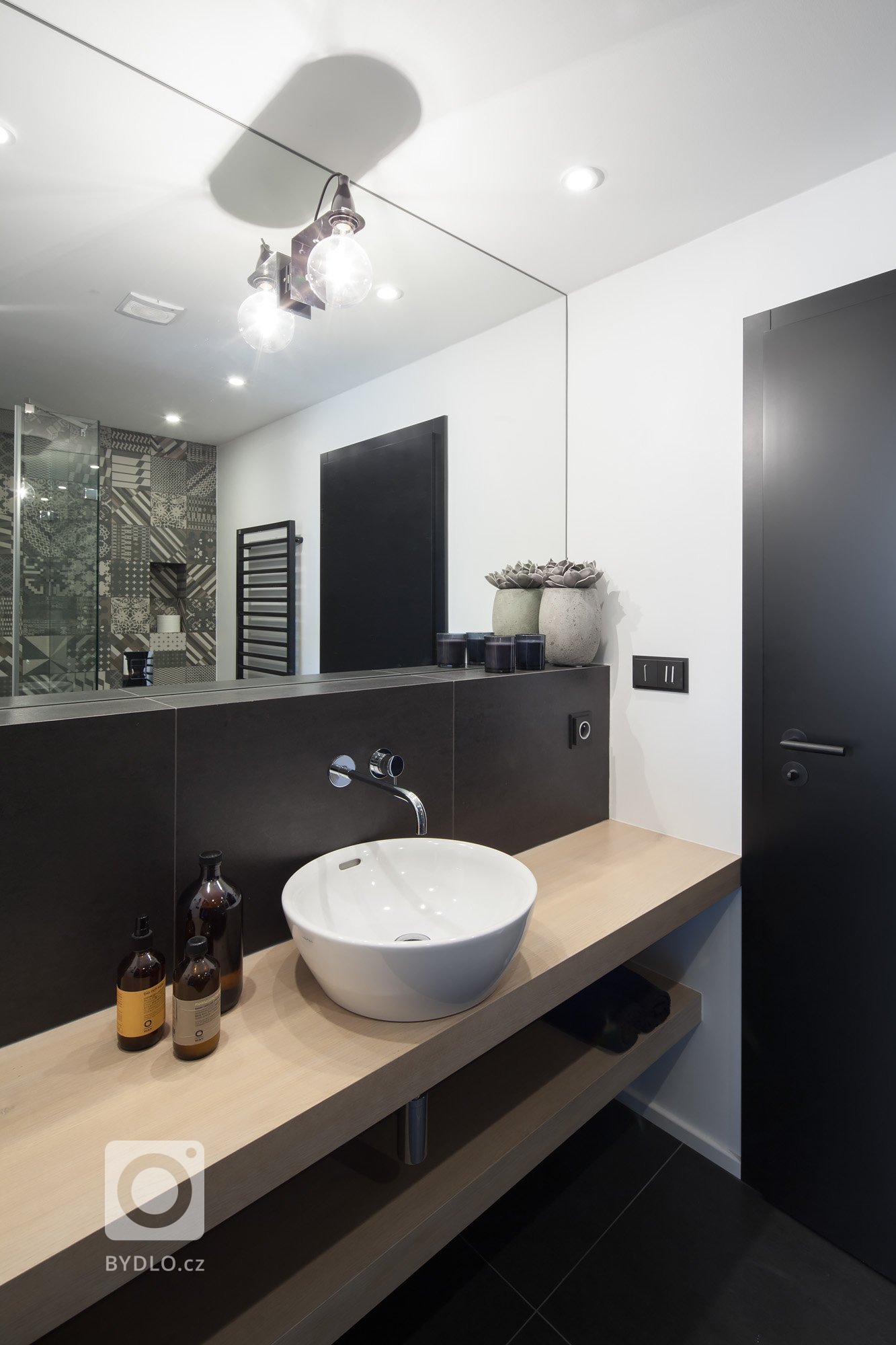 Černobílý interiér