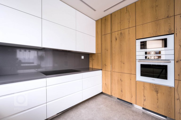 add picture to album