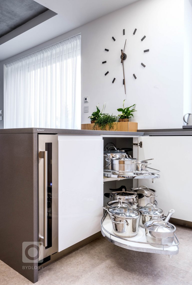 add picture to album