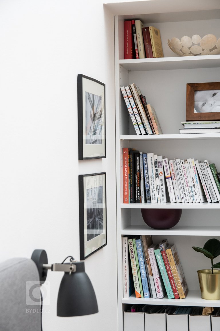 add picture to album