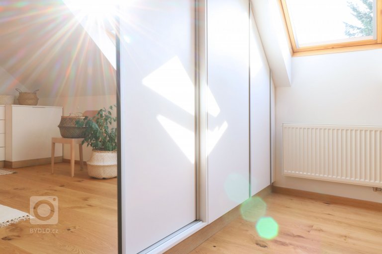 add picture to album