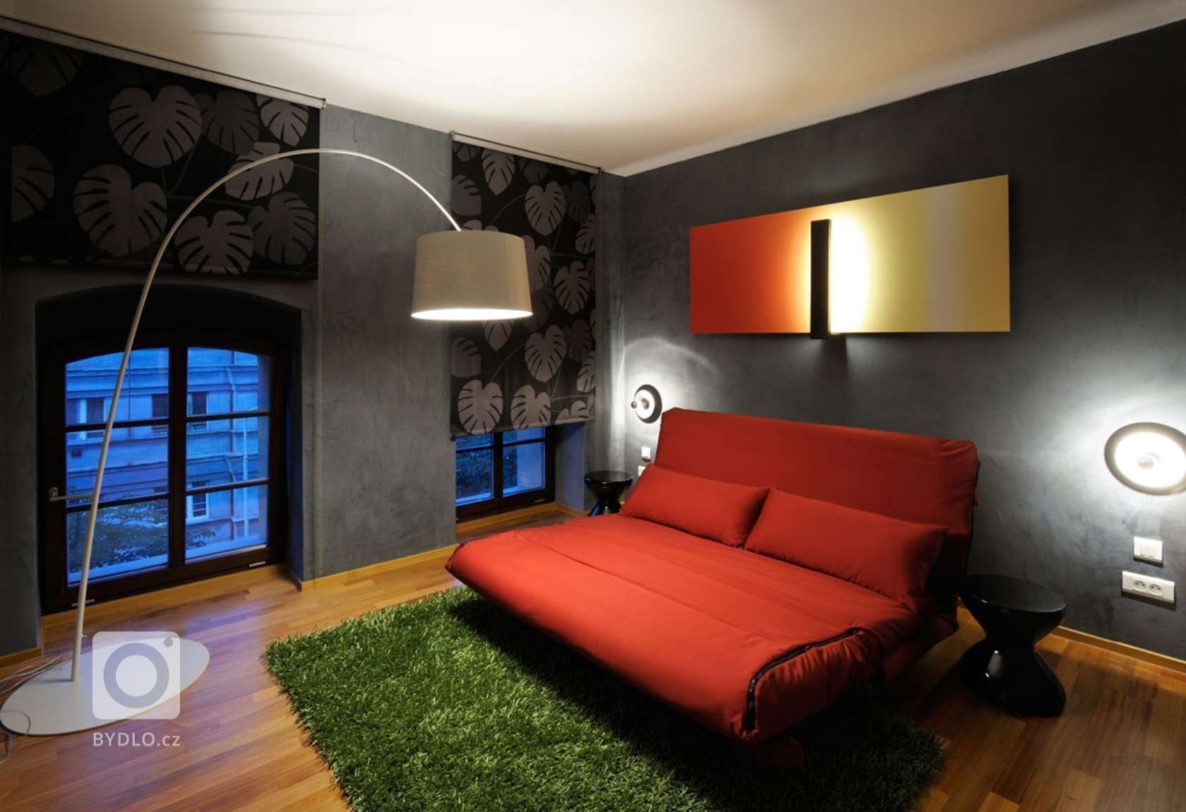Interiéry vzorového bytu pro Real Estate Karlín Group v komplexu Cornlofts. Interiéry vznikaly v nově vybudované budově sýpky přetransformované v luxusní…
