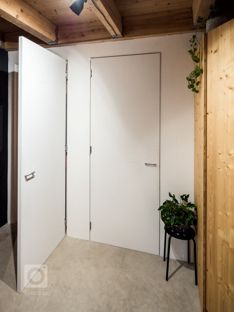 add picture to album